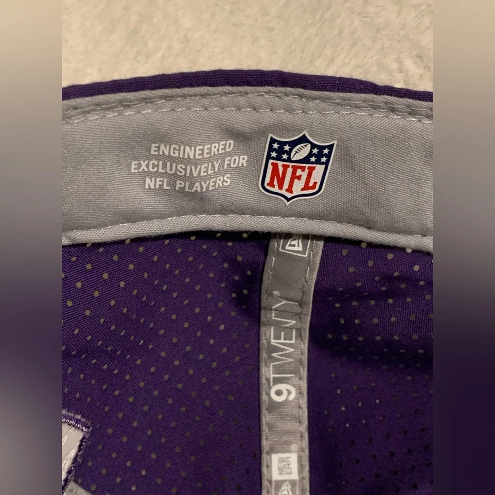 Minnesota Vikings hat - Picture 8 of 8